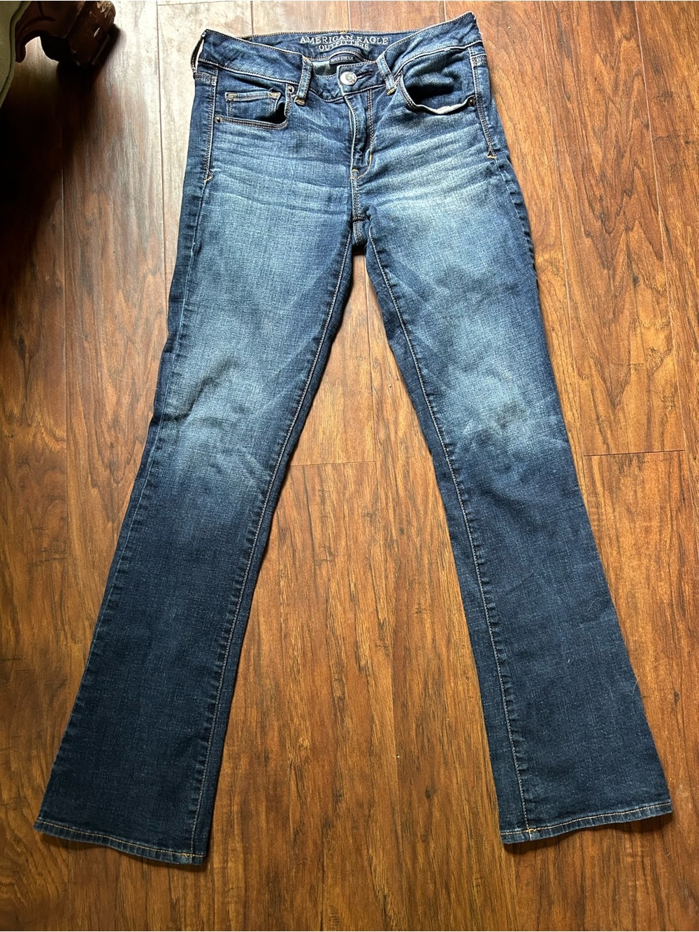 Women’sAmerican Eagle Outfitters Dark Blue Skinny Kick StretchFlare Jeans Size 6